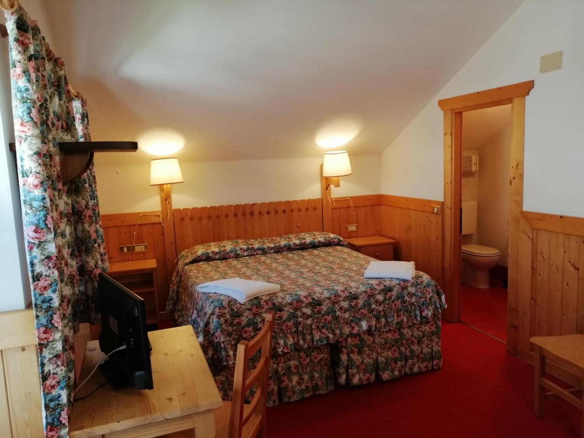 Hotel Locanda Grauson Cogne Exteriör bild