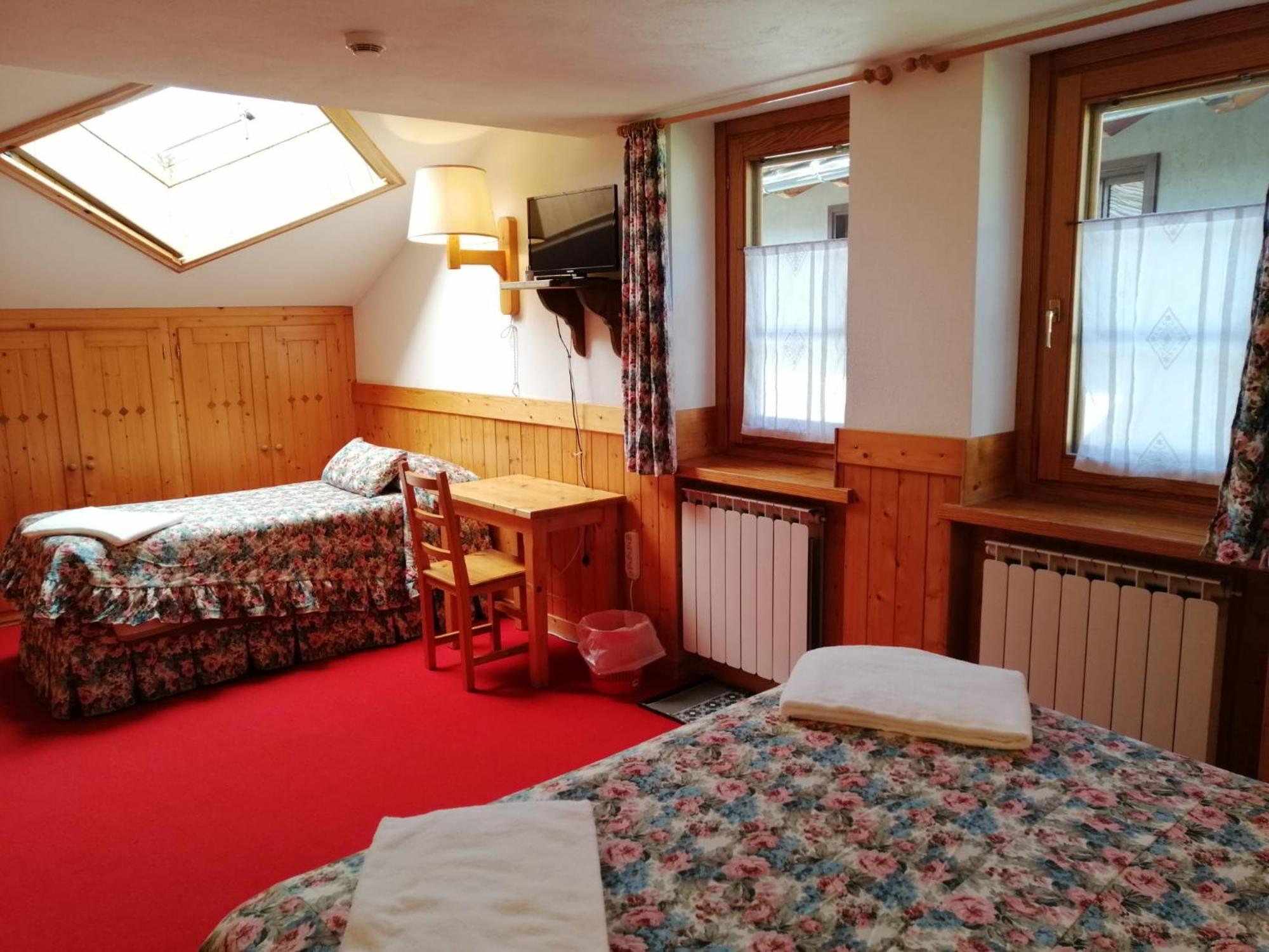 Hotel Locanda Grauson Cogne Exteriör bild