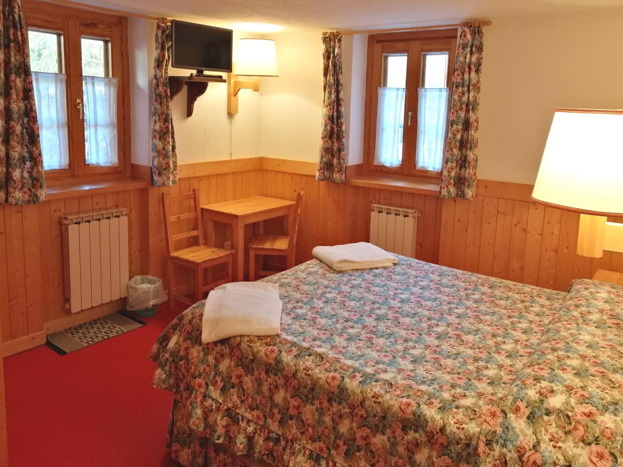 Hotel Locanda Grauson Cogne Exteriör bild