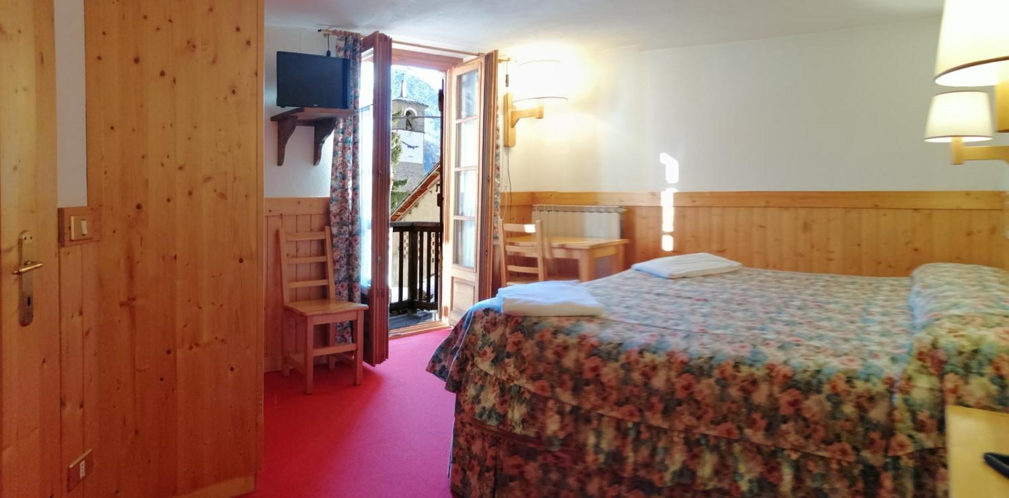 Hotel Locanda Grauson Cogne Exteriör bild