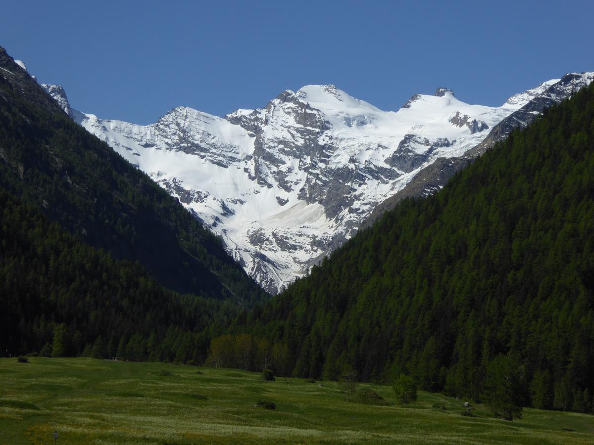 Hotel Locanda Grauson Cogne Exteriör bild