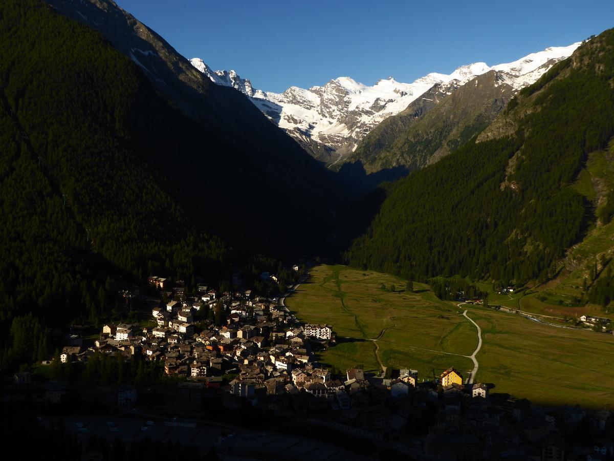 Hotel Locanda Grauson Cogne Exteriör bild