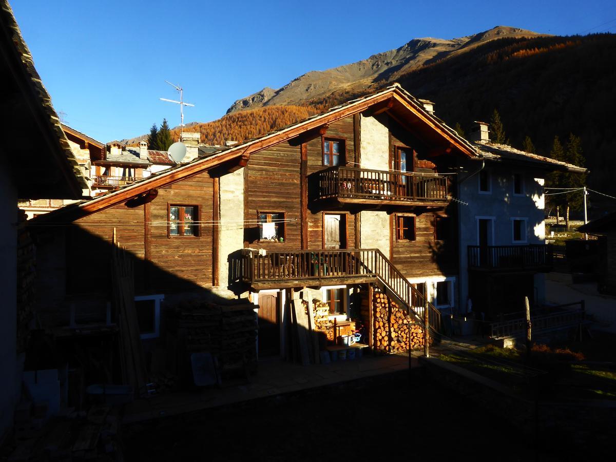 Hotel Locanda Grauson Cogne Exteriör bild