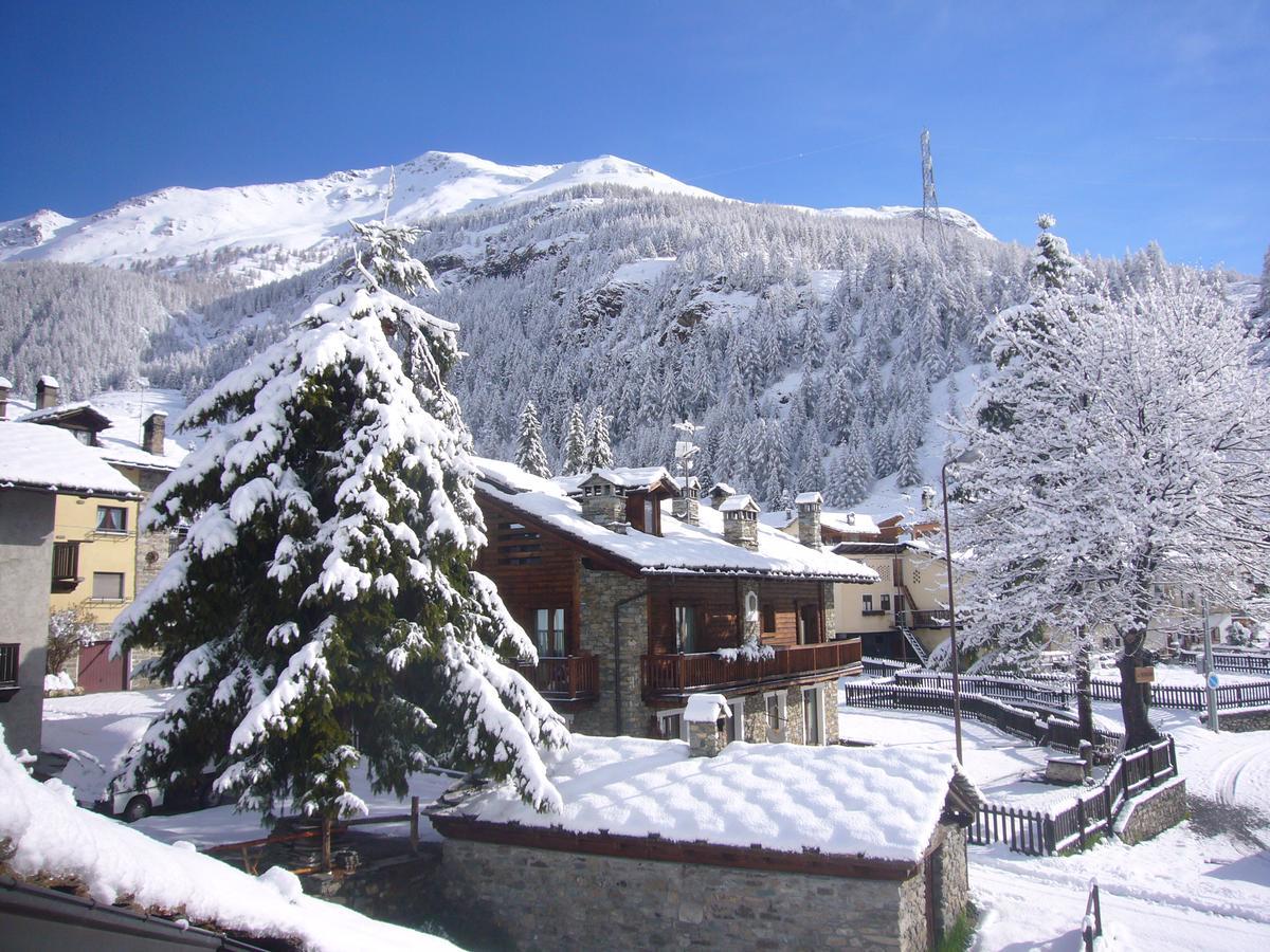 Hotel Locanda Grauson Cogne Exteriör bild