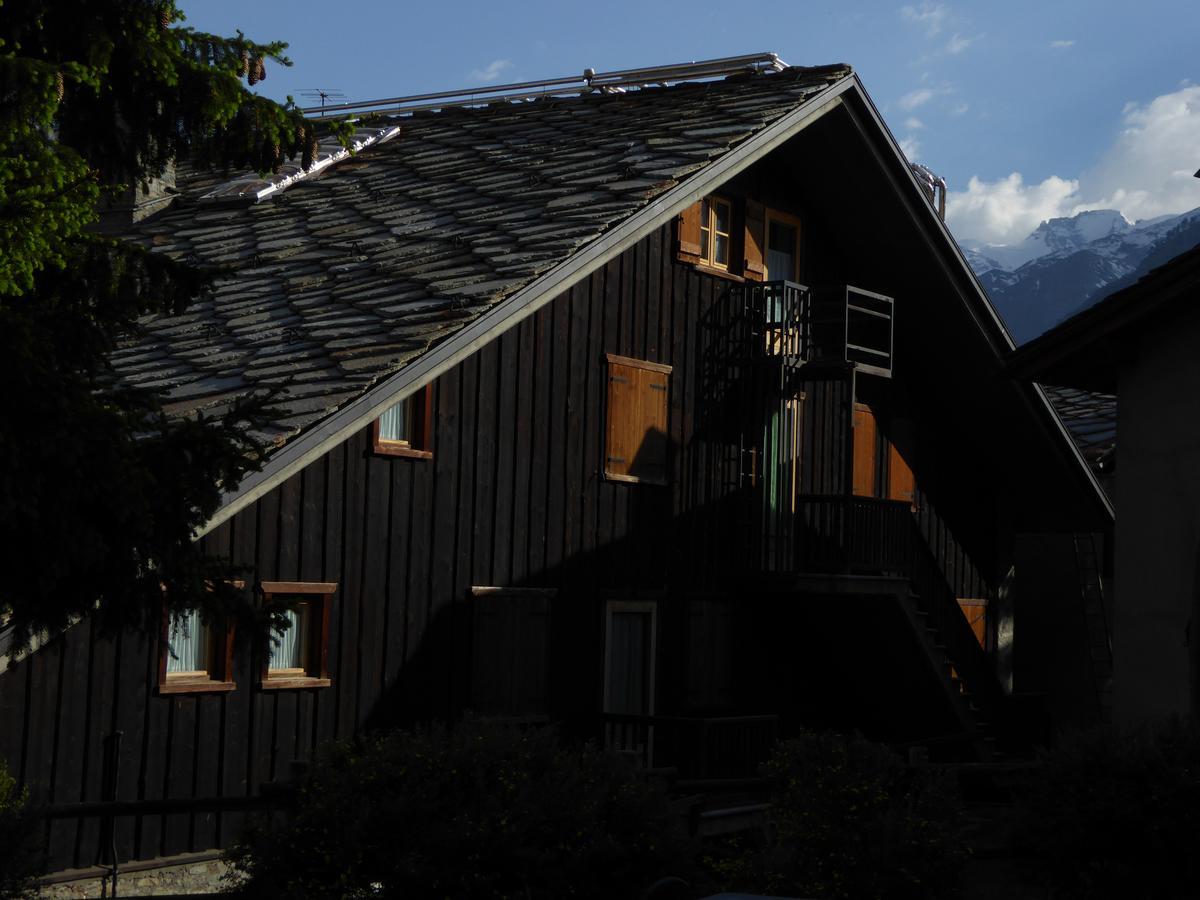 Hotel Locanda Grauson Cogne Exteriör bild