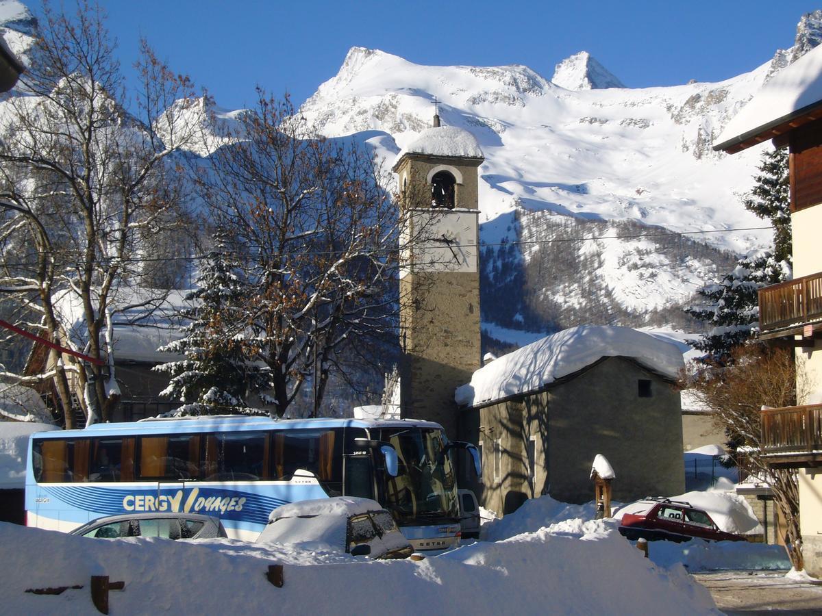 Hotel Locanda Grauson Cogne Exteriör bild