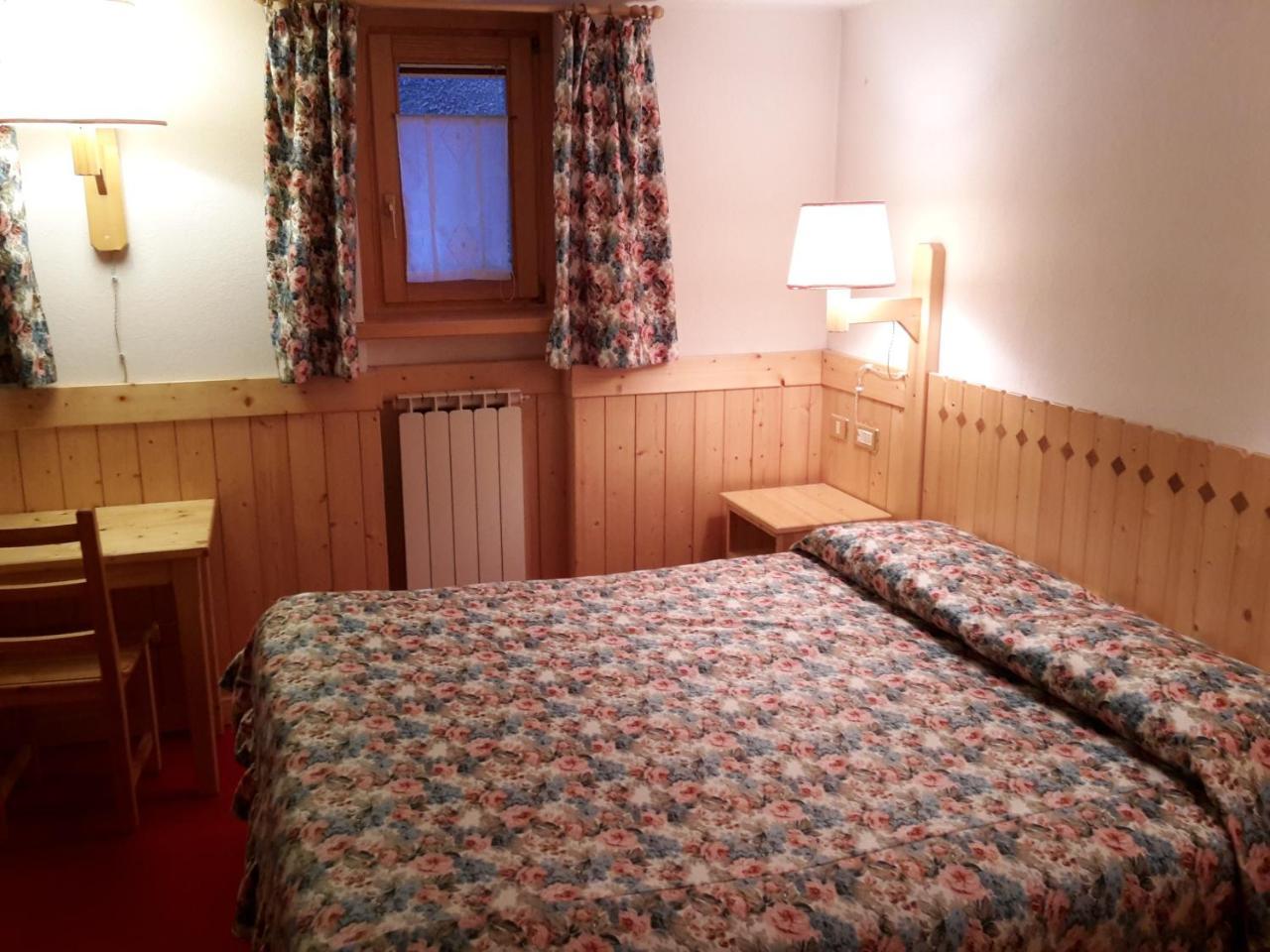 Hotel Locanda Grauson Cogne Exteriör bild