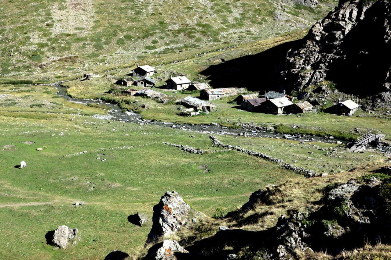 Hotel Locanda Grauson Cogne Exteriör bild